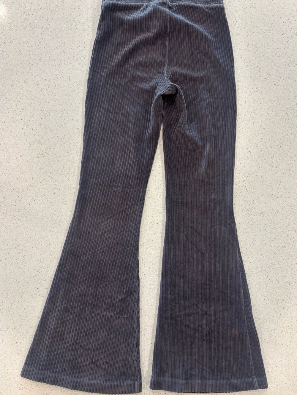 Aerie Women’sVelour Ribbed Flare Pants - Charcoal Small Short